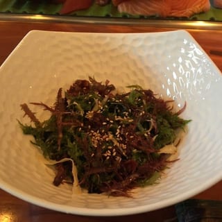 Wakame seaweed salad