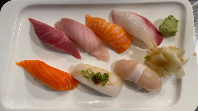 7-piece Sushi combo dinner.