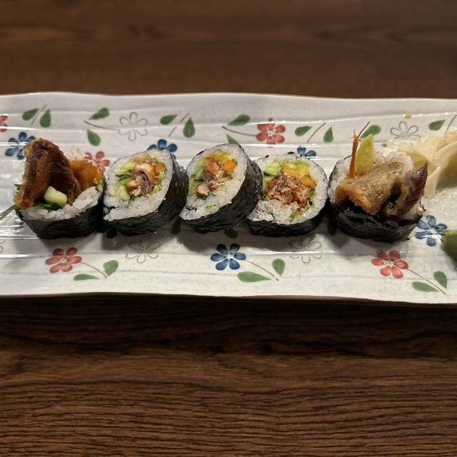 Salmon Skin Roll.