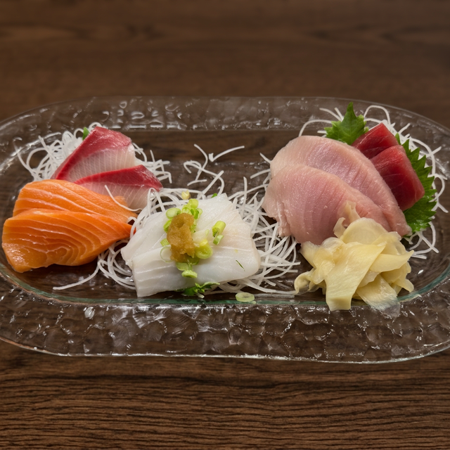 10-Piece Sashimi Dinner.