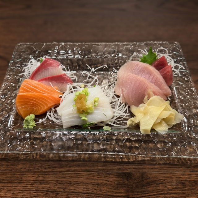 10-piece Sashimi Dinner.