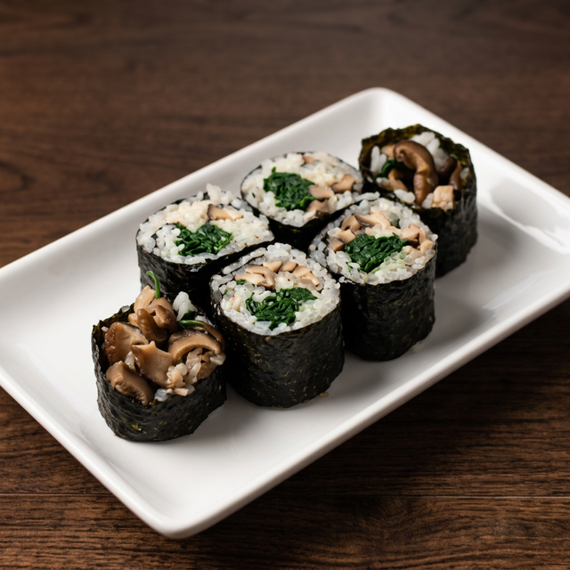 Shiitake & Spinach Roll.