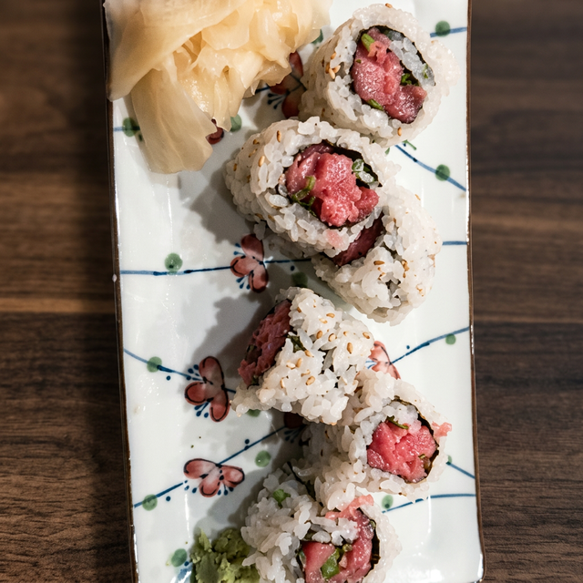 Negi Toro Maki.